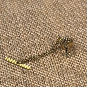 Vintage golfer, tie clip